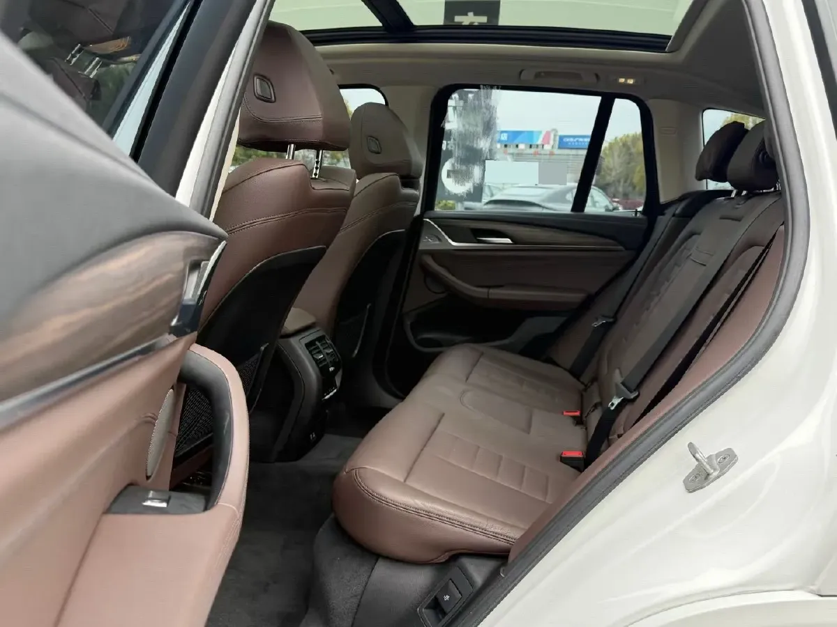 2021 BMW X3 2.0T 224HP L4 8AT,autocango,china used car exporter,china ev exporter,chinese used car exporter,chinese used ev exporter