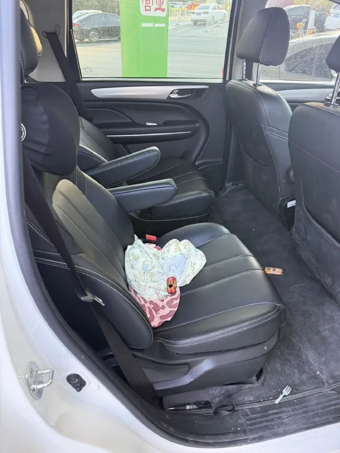 2021 GAC Trumpchi M6 1.5T 169HP L4 7DCT,autocango,china used car exporter,china ev exporter,chinese used car exporter,chinese used ev exporter