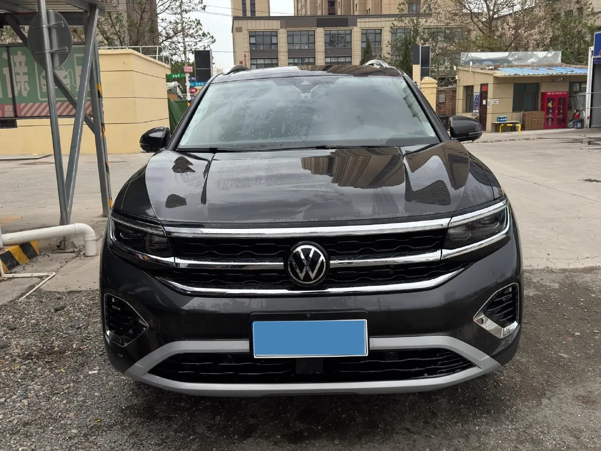 2024 Volkswagen Talagon 2.0T 220HP L4 7DCT,autocango,china used car exporter,china ev exporter,chinese used car exporter,chinese used ev exporter