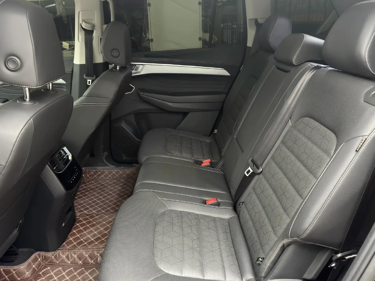 2024 Volkswagen Talagon 2.0T 220HP L4 7DCT,autocango,china used car exporter,china ev exporter,chinese used car exporter,chinese used ev exporter