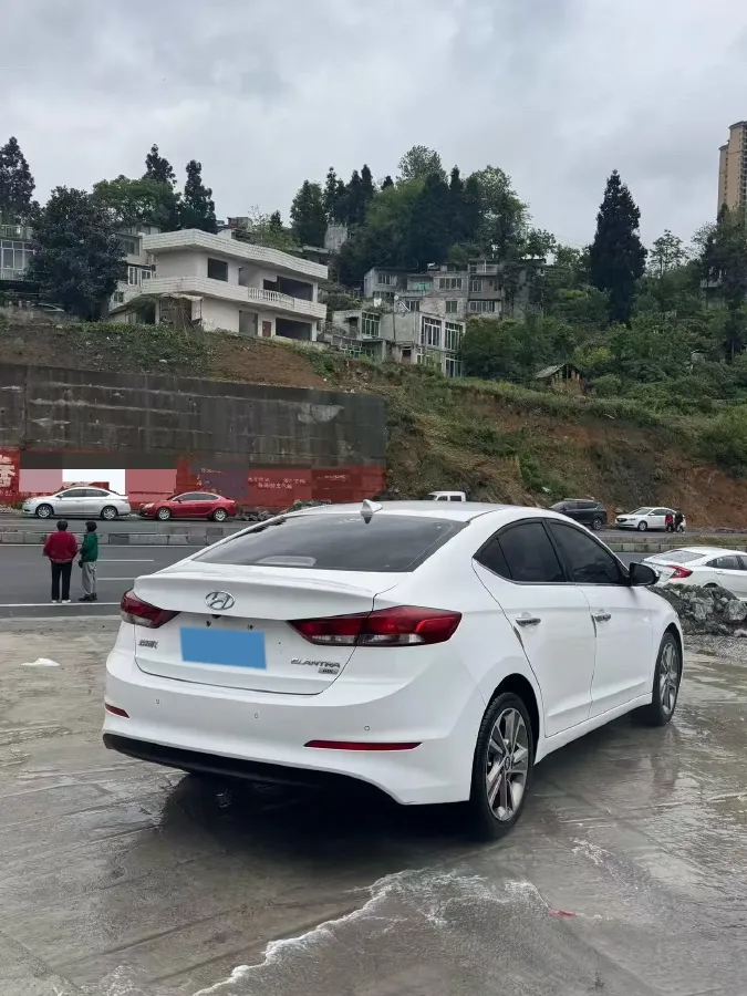 2018 Hyundai Elantra 1.6L 130HP L4 6AT,autocango,china used car exporter,china ev exporter,chinese used car exporter,chinese used ev exporter