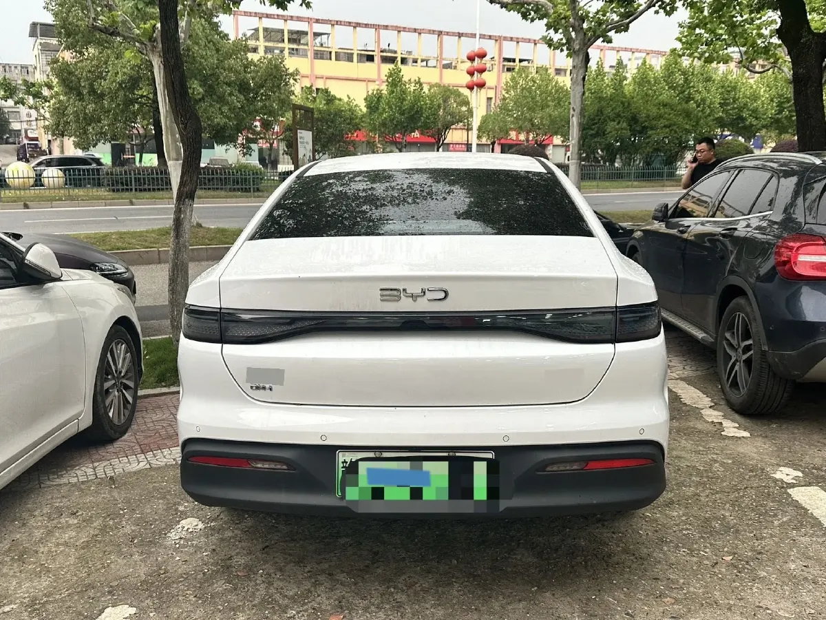 2025 BYD Seal05 DM-i 1.5L 101HP L4 E-CVT PHEV 7.68KWH,autocango,china used car exporter,china ev exporter,chinese used car exporter,chinese used ev exporter