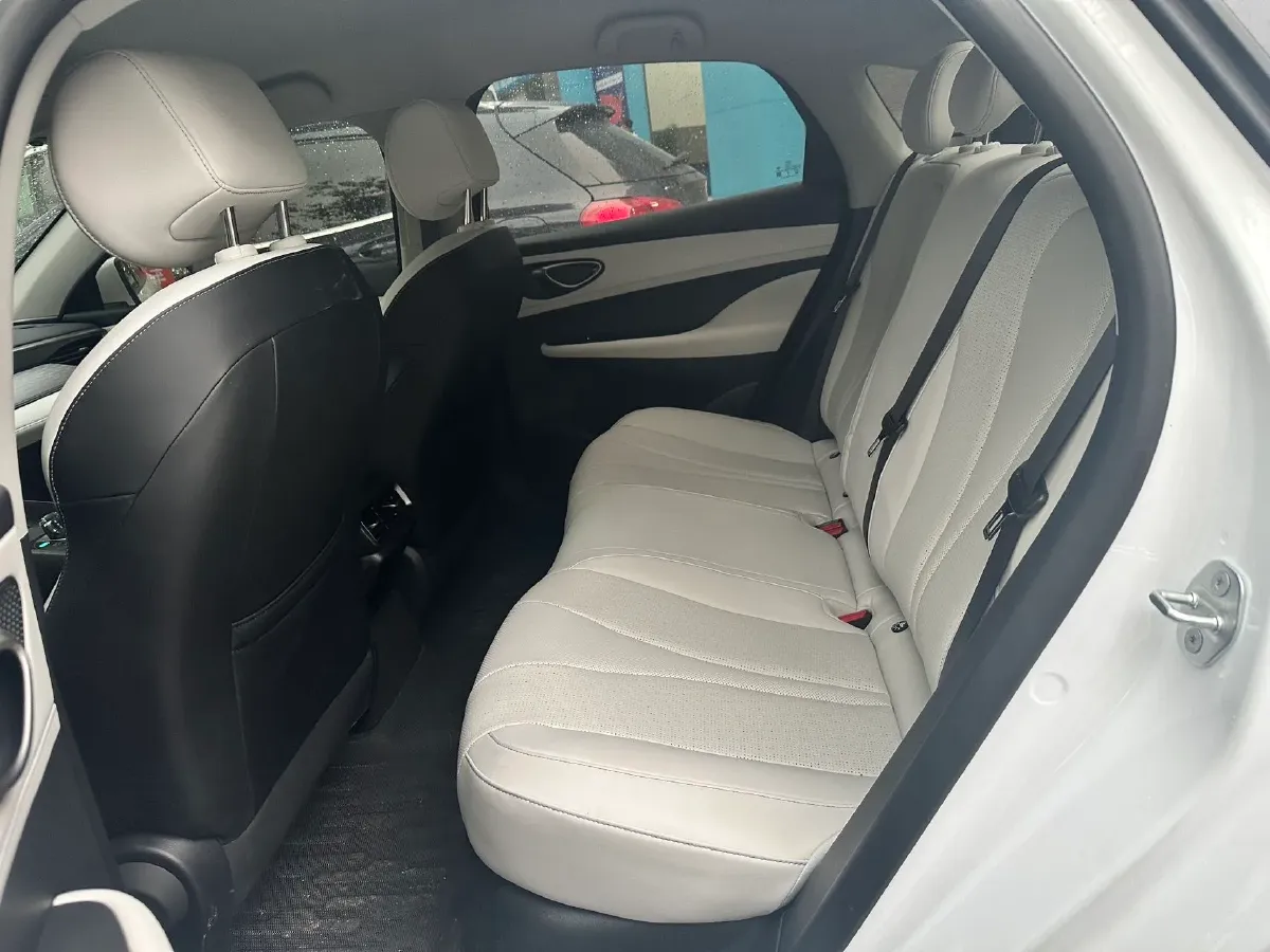 2025 BYD Seal05 DM-i 1.5L 101HP L4 E-CVT PHEV 7.68KWH,autocango,china used car exporter,china ev exporter,chinese used car exporter,chinese used ev exporter