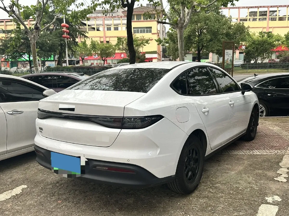 2025 BYD Seal05 DM-i 1.5L 101HP L4 E-CVT PHEV 7.68KWH,autocango,china used car exporter,china ev exporter,chinese used car exporter,chinese used ev exporter