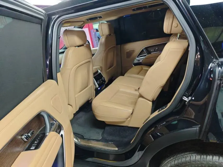2024 Land Rover Range Rover 3.0T 400HP L6 8AT,autocango,china used car exporter,china ev exporter,chinese used car exporter,chinese used ev exporter