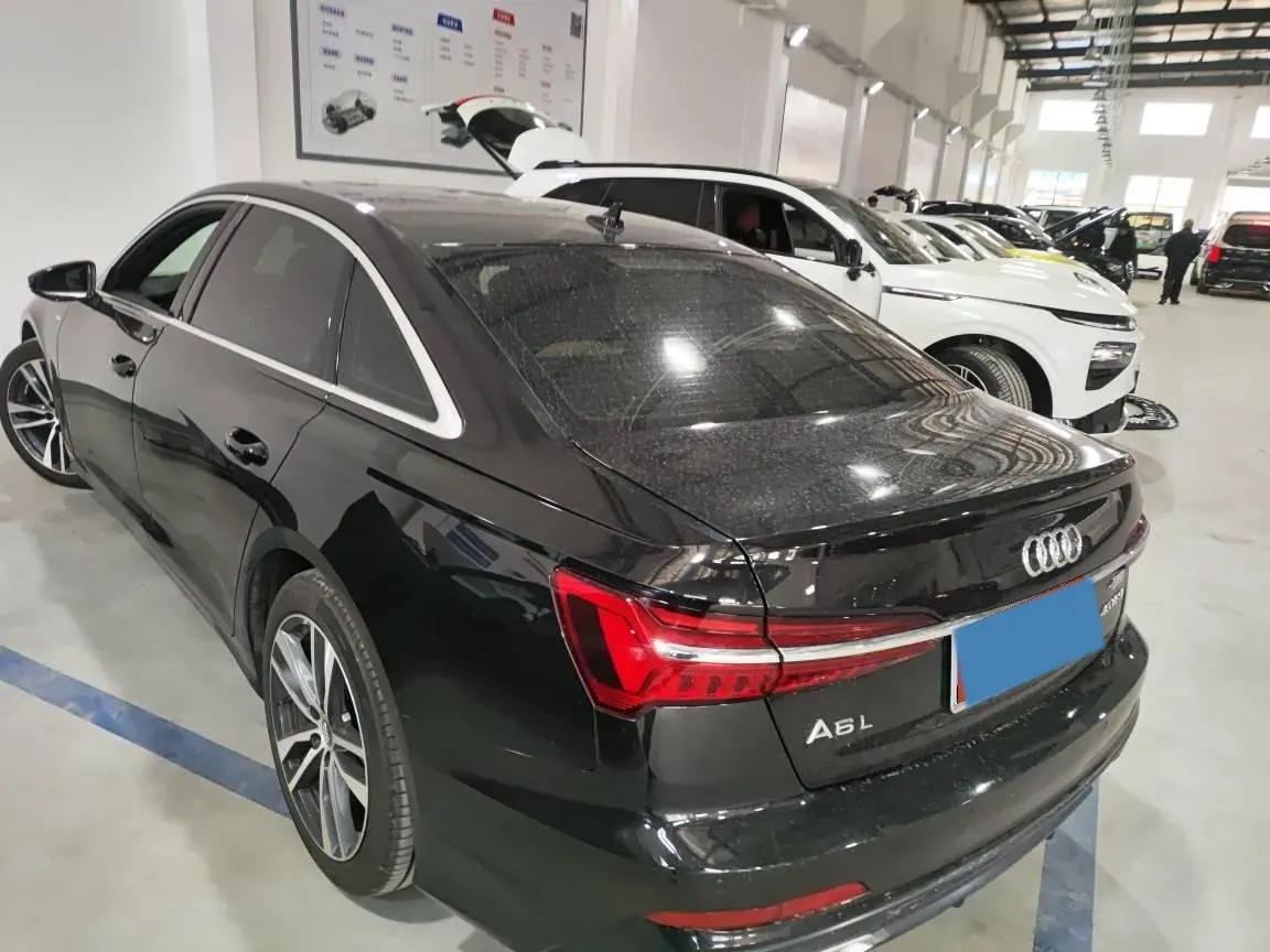 2020 Audi A6L 2.0T 190HP L4 7DCT,autocango,china used car exporter,china ev exporter,chinese used car exporter,chinese used ev exporter