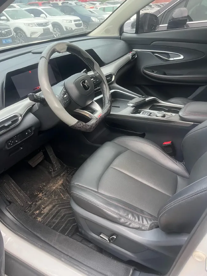 2021 ChangAn UNI-T 1.5T 180HP L4 7DCT,autocango,china used car exporter,china ev exporter,chinese used car exporter,chinese used ev exporter