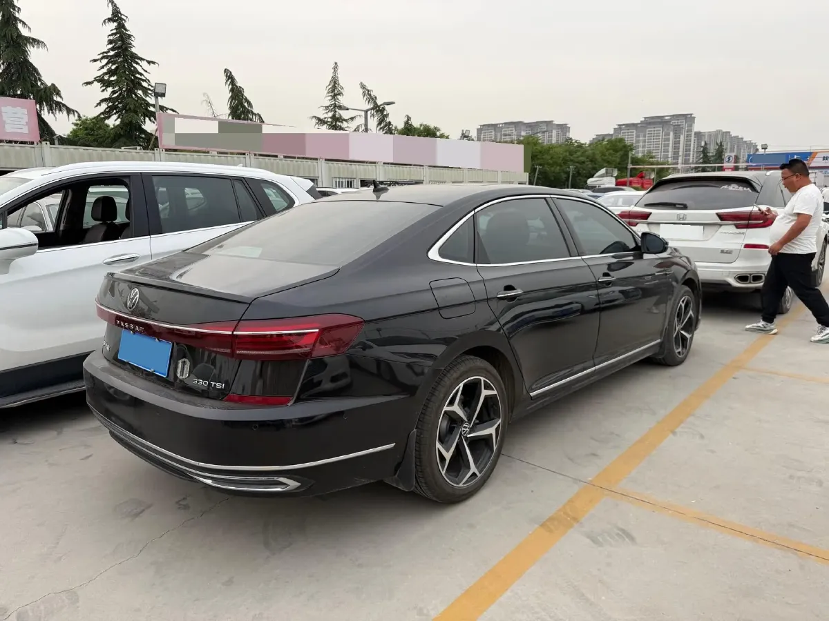 2023 Volkswagen Passat 2.0T 186HP L4 7DCT,autocango,china used car exporter,china ev exporter,chinese used car exporter,chinese used ev exporter