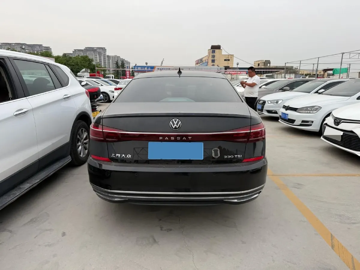 2023 Volkswagen Passat 2.0T 186HP L4 7DCT,autocango,china used car exporter,china ev exporter,chinese used car exporter,chinese used ev exporter