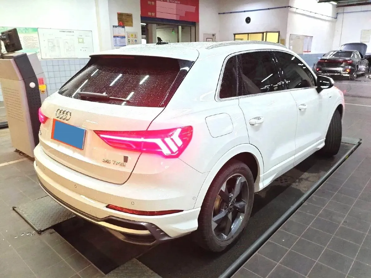 2022 Audi Q3 1.4T 150HP L4 7DCT,autocango,china used car exporter,china ev exporter,chinese used car exporter,chinese used ev exporter