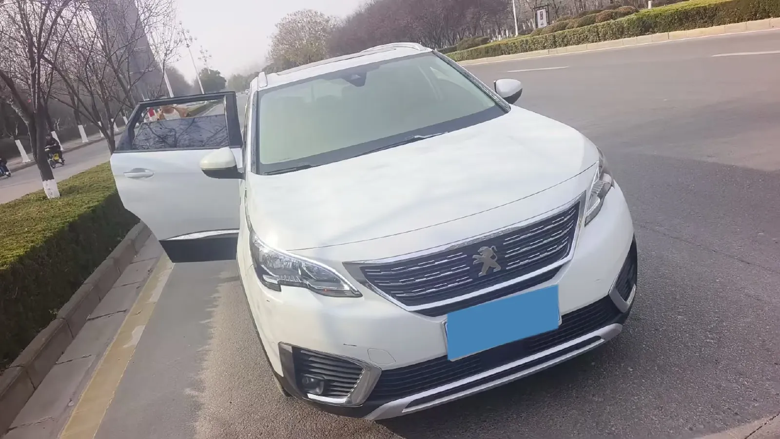 2019 Peugeot 5008 1.6T 167HP L4 6AT,autocango,china used car exporter,china ev exporter,chinese used car exporter,chinese used ev exporter