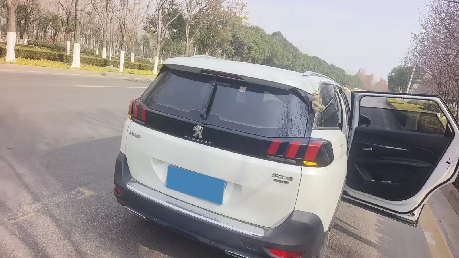 2019 Peugeot 5008 1.6T 167HP L4 6AT,autocango,china used car exporter,china ev exporter,chinese used car exporter,chinese used ev exporter
