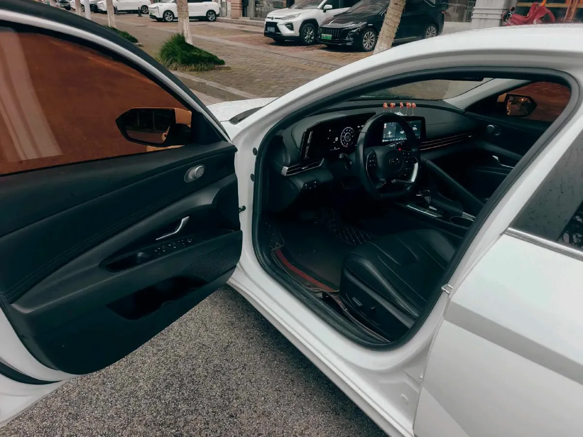 2021 Hyundai Elantra 1.5L 115HP L4 CVT,autocango,china used car exporter,china ev exporter,chinese used car exporter,chinese used ev exporter