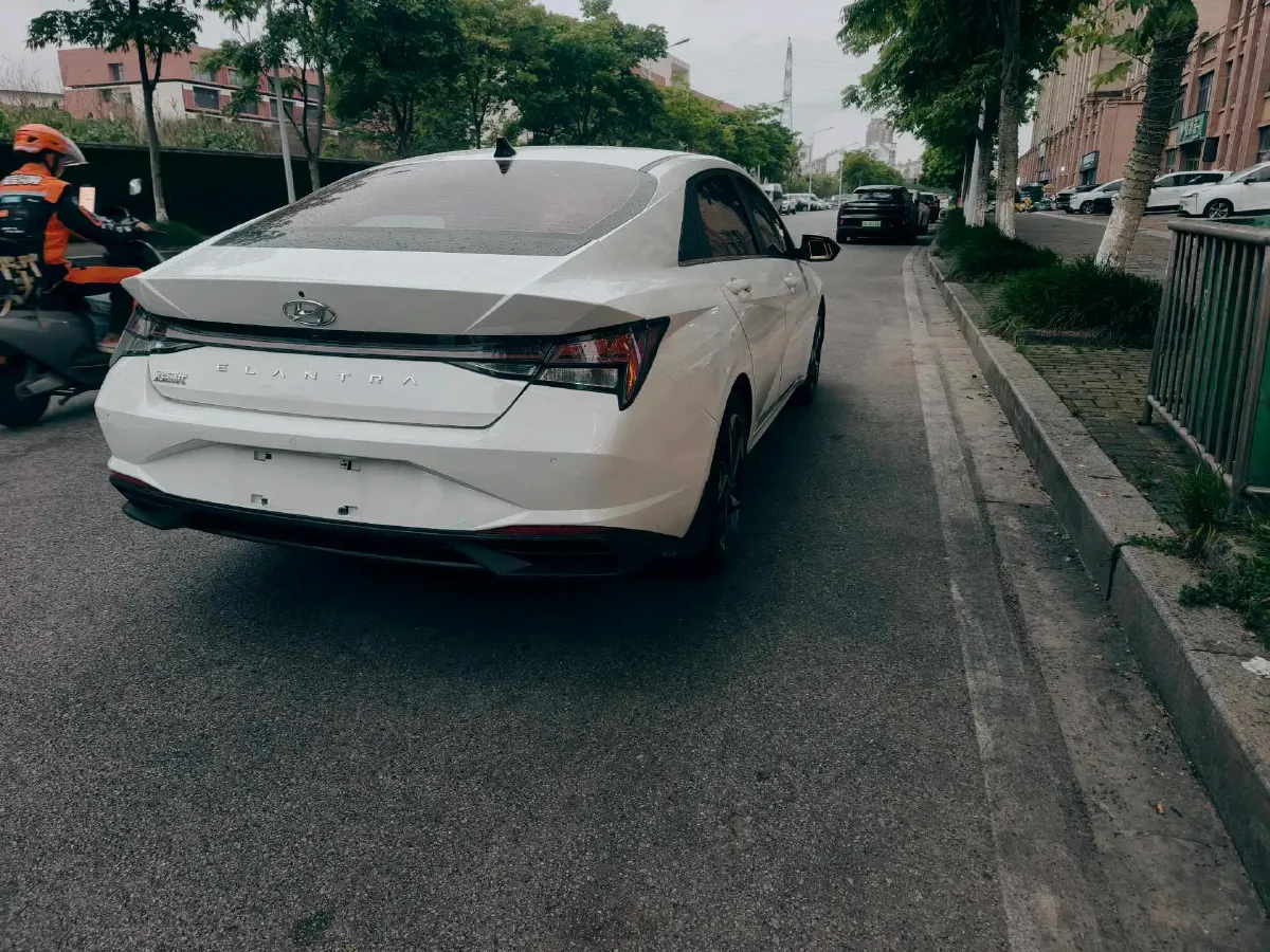 2021 Hyundai Elantra 1.5L 115HP L4 CVT,autocango,china used car exporter,china ev exporter,chinese used car exporter,chinese used ev exporter