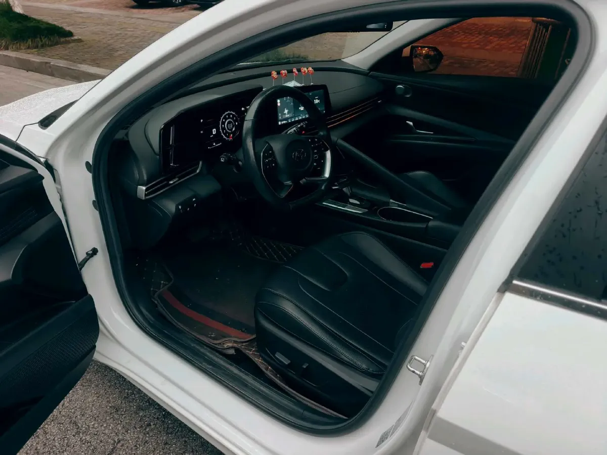 2021 Hyundai Elantra 1.5L 115HP L4 CVT,autocango,china used car exporter,china ev exporter,chinese used car exporter,chinese used ev exporter