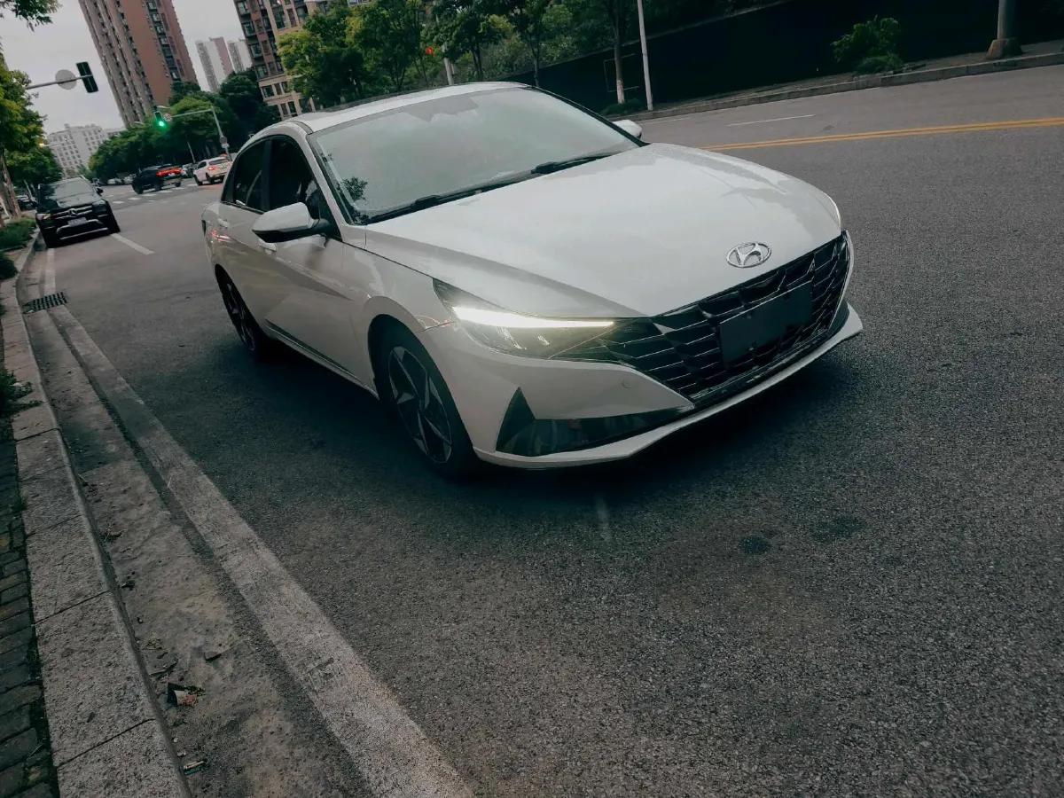 2021 Hyundai Elantra 1.5L 115HP L4 CVT,autocango,china used car exporter,china ev exporter,chinese used car exporter,chinese used ev exporter