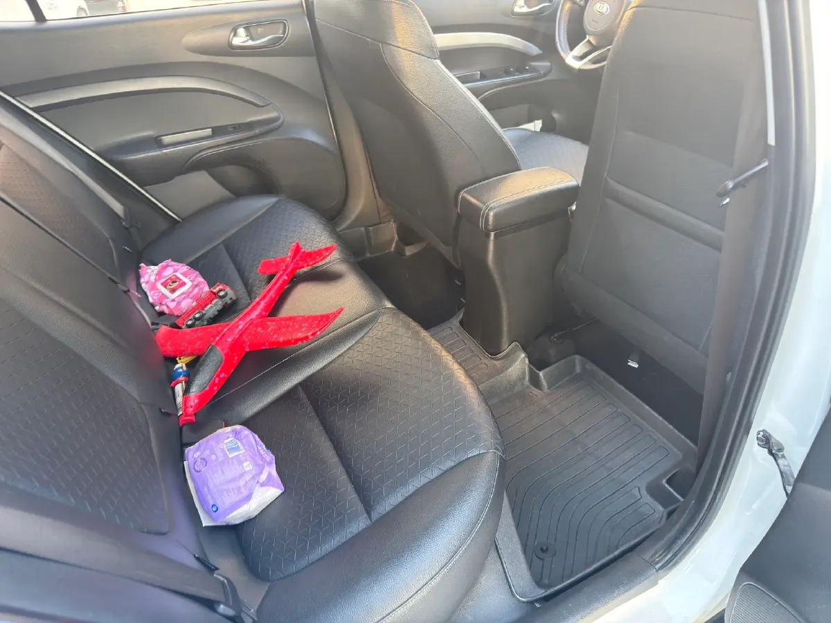 2019 Kia KX1 1.4L 100HP L4 6AT,autocango,china used car exporter,china ev exporter,chinese used car exporter,chinese used ev exporter