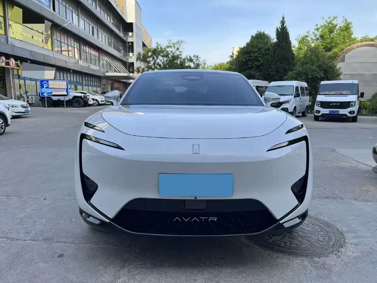 2025 Avatr 11 1.5T 156HP L4 REEV,autocango,china used car exporter,china ev exporter,chinese used car exporter,chinese used ev exporter