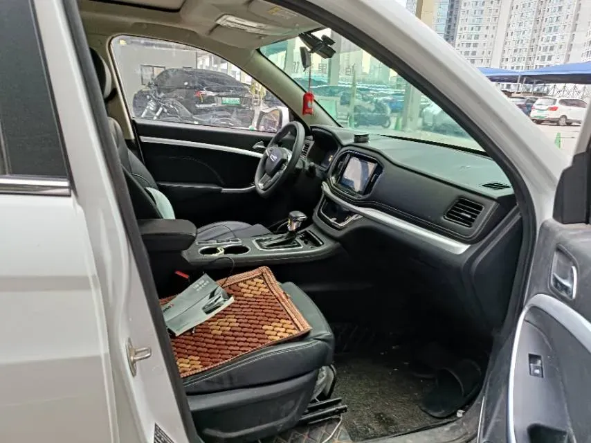 2019 Yema BoJun 1.5T 156HP L4 CVT,autocango,china used car exporter,china ev exporter,chinese used car exporter,chinese used ev exporter