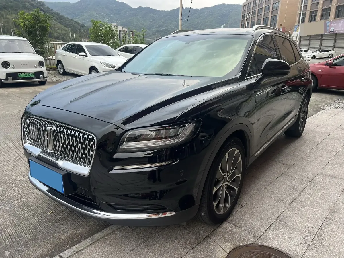 2021 Lincoln Nautilus 2.0T 245HP L4 8AT,autocango,china used car exporter,china ev exporter,chinese used car exporter,chinese used ev exporter
