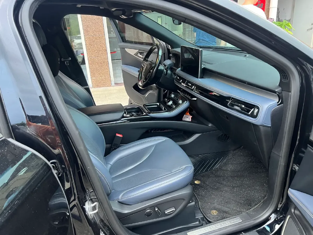 2021 Lincoln Nautilus 2.0T 245HP L4 8AT,autocango,china used car exporter,china ev exporter,chinese used car exporter,chinese used ev exporter