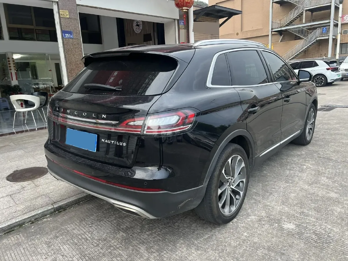 2021 Lincoln Nautilus 2.0T 245HP L4 8AT,autocango,china used car exporter,china ev exporter,chinese used car exporter,chinese used ev exporter