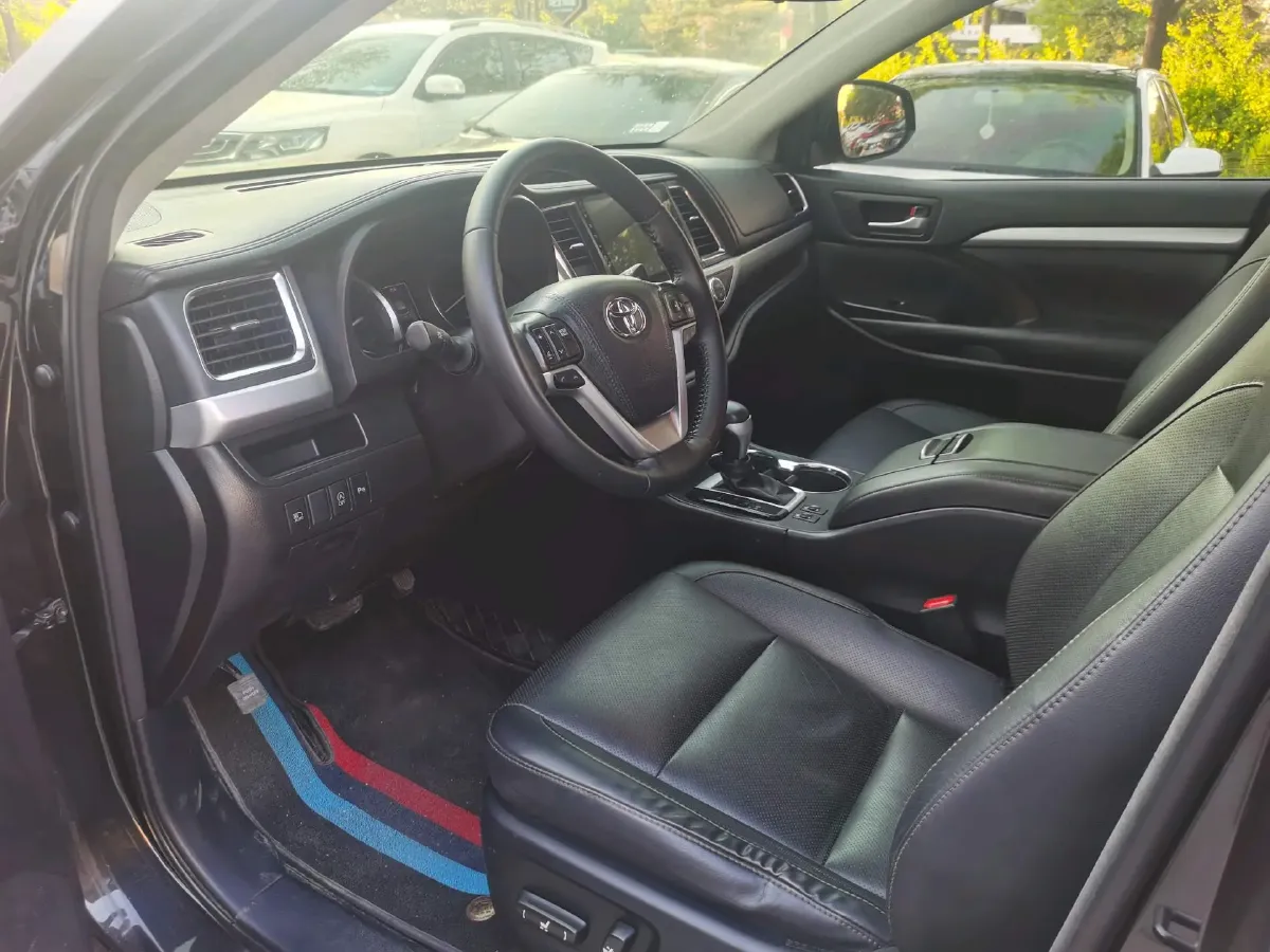 2018 Toyota Highlander 2.0T 220HP L4 6AT,autocango,china used car exporter,china ev exporter,chinese used car exporter,chinese used ev exporter