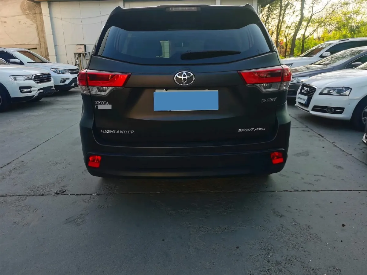 2018 Toyota Highlander 2.0T 220HP L4 6AT,autocango,china used car exporter,china ev exporter,chinese used car exporter,chinese used ev exporter