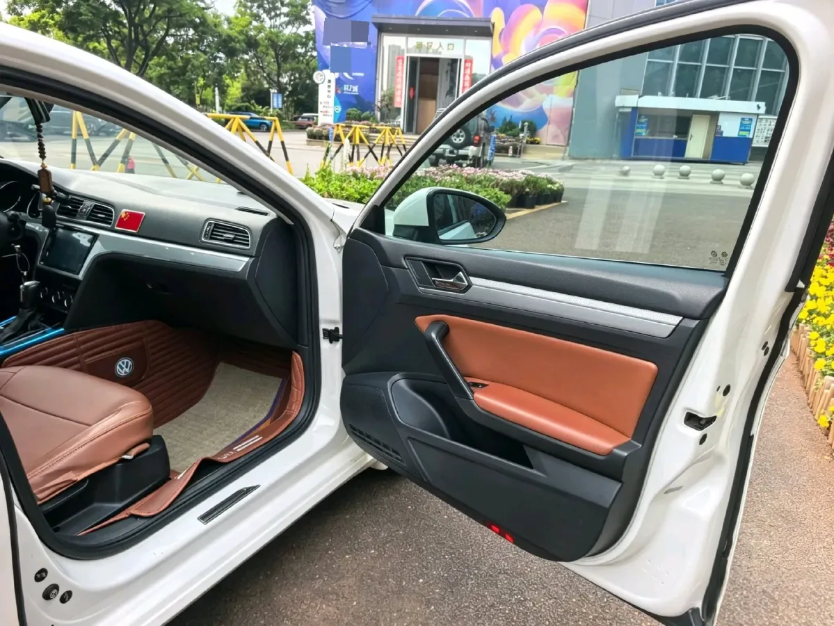 2018 Volkswagen Lamando 1.4T 131HP L4 7DCT,autocango,china used car exporter,china ev exporter,chinese used car exporter,chinese used ev exporter