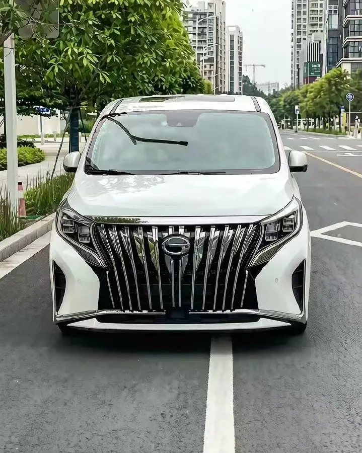 2021 GAC Trumpchi M8 2.0T 252HP L4 8AT,autocango,china used car exporter,china ev exporter,chinese used car exporter,chinese used ev exporter