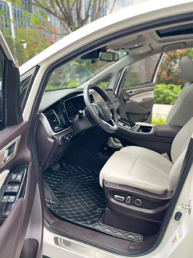 2021 GAC Trumpchi M8 2.0T 252HP L4 8AT,autocango,china used car exporter,china ev exporter,chinese used car exporter,chinese used ev exporter