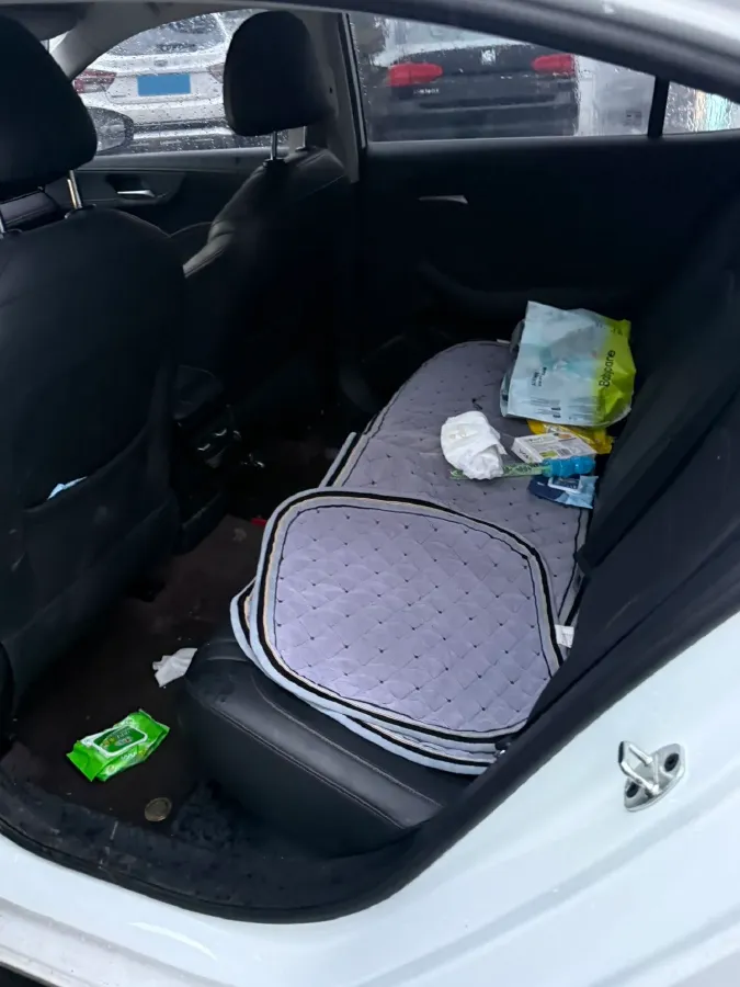 2023 Roewe i5 1.5L 129HP L4 CVT,autocango,china used car exporter,china ev exporter,chinese used car exporter,chinese used ev exporter