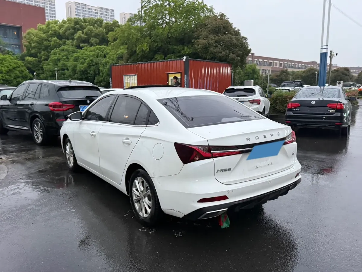 2023 Roewe i5 1.5L 129HP L4 CVT,autocango,china used car exporter,china ev exporter,chinese used car exporter,chinese used ev exporter