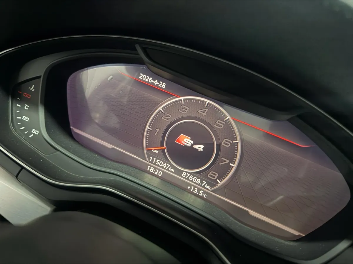 2019 Audi A4L 2.0T 190HP L4 7DCT,autocango,china used car exporter,china ev exporter,chinese used car exporter,chinese used ev exporter