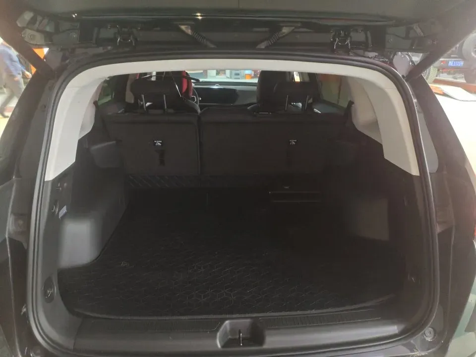 2025 Buick EnvisionPlus 2.0T 237HP L4 9AT,autocango,china used car exporter,china ev exporter,chinese used car exporter,chinese used ev exporter