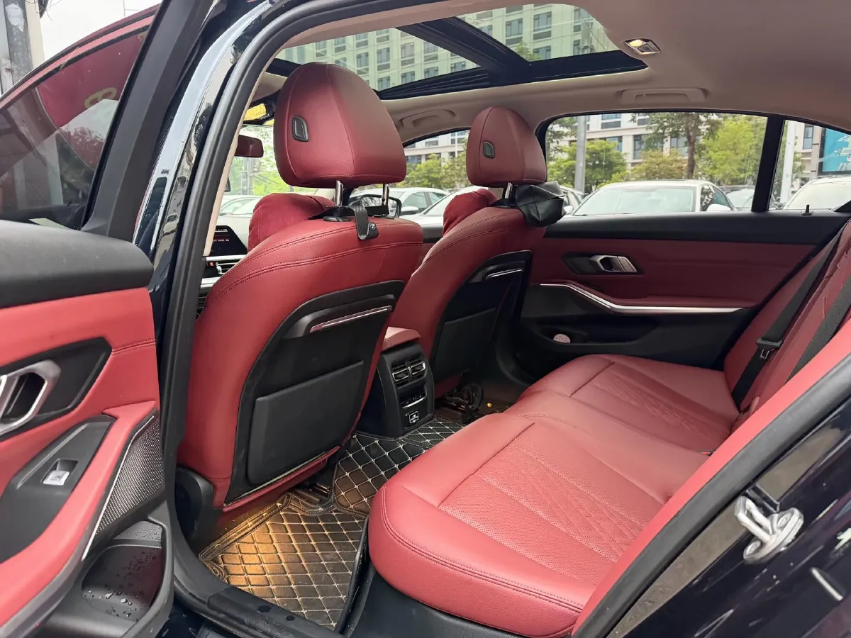 2022 BMW 3 Series 2.0T 184HP L4 8AT,autocango,china used car exporter,china ev exporter,chinese used car exporter,chinese used ev exporter