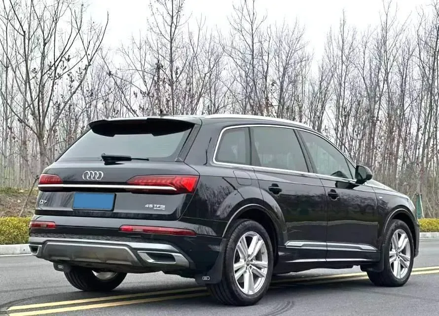 2020 Audi Q7 2.0T 245HP L4 8AT,autocango,china used car exporter,china ev exporter,chinese used car exporter,chinese used ev exporter