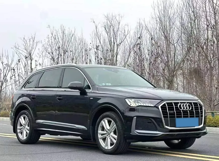 2020 Audi Q7 2.0T 245HP L4 8AT,autocango,china used car exporter,china ev exporter,chinese used car exporter,chinese used ev exporter