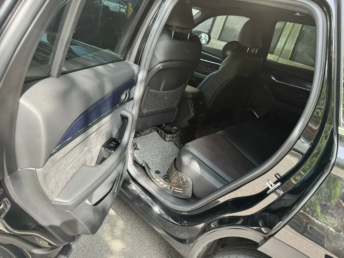 2024 Geely Monjaro 2.0T 238HP L4 8AT,autocango,china used car exporter,china ev exporter,chinese used car exporter,chinese used ev exporter