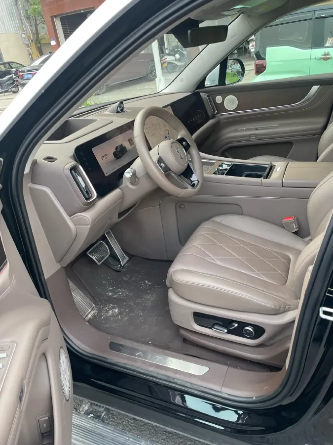 2024 AITO AITO M9 1.5T 152HP L4 REEV 42KWH,autocango,china used car exporter,china ev exporter,chinese used car exporter,chinese used ev exporter