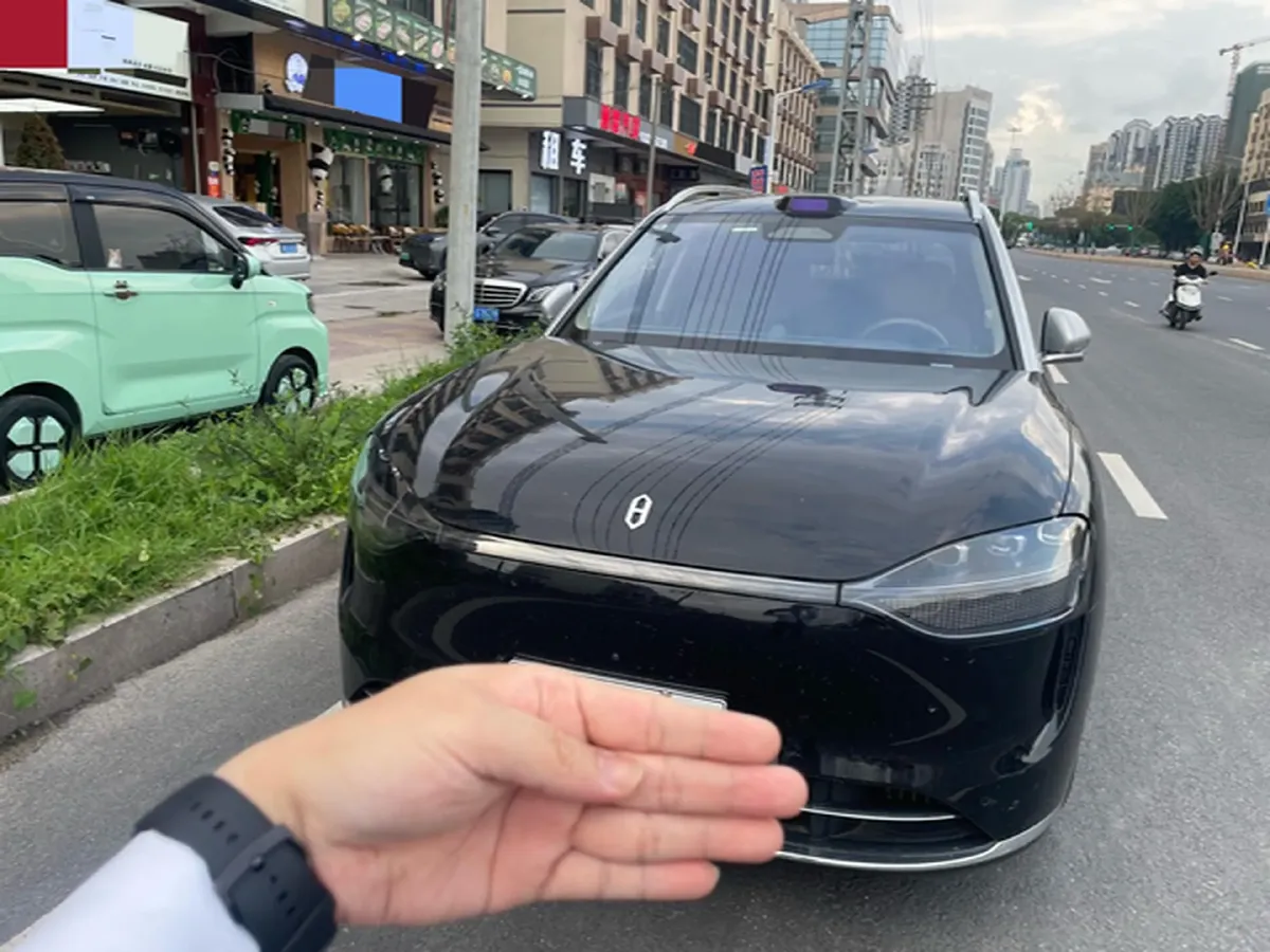 2024 AITO AITO M9 1.5T 152HP L4 REEV 42KWH,autocango,china used car exporter,china ev exporter,chinese used car exporter,chinese used ev exporter