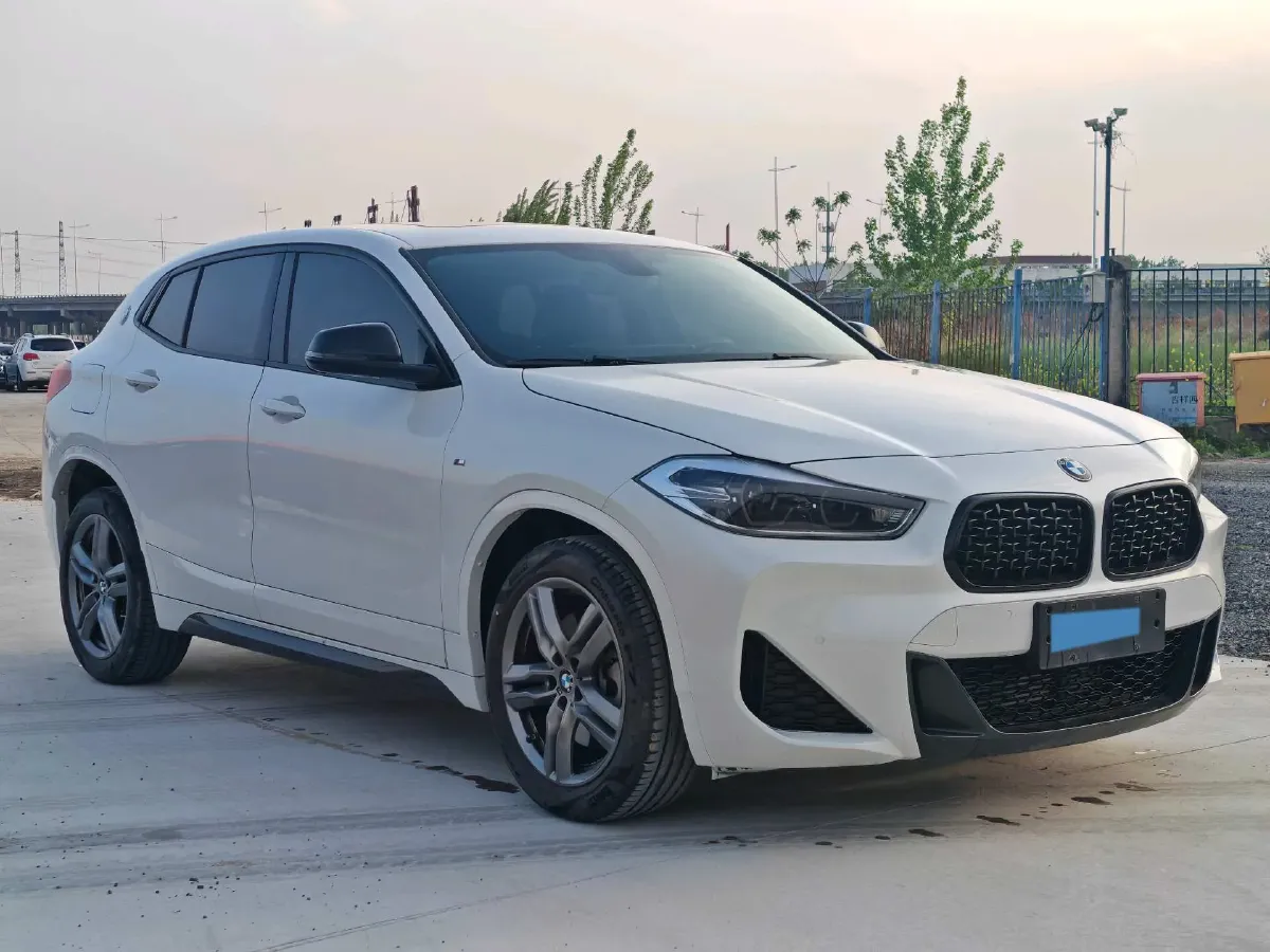 2023 BMW X2 2.0T 178HP L4 7DCT,autocango,china used car exporter,china ev exporter,chinese used car exporter,chinese used ev exporter