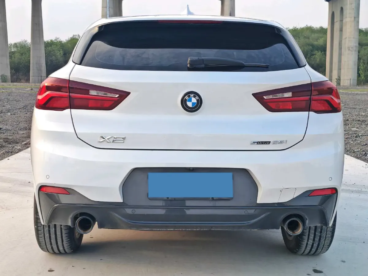 2023 BMW X2 2.0T 178HP L4 7DCT,autocango,china used car exporter,china ev exporter,chinese used car exporter,chinese used ev exporter