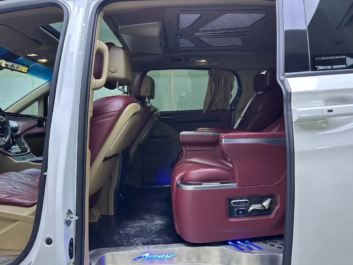 2021 Buick GL8 2.0T 237HP L4 9AT,autocango,china used car exporter,china ev exporter,chinese used car exporter,chinese used ev exporter