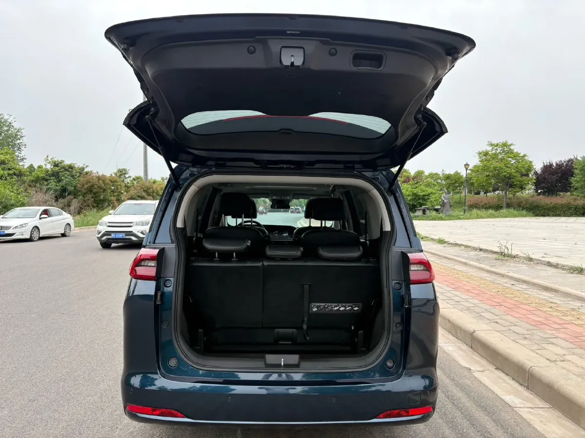 2021 GAC Trumpchi M6 1.5T 169HP L4 6AT,autocango,china used car exporter,china ev exporter,chinese used car exporter,chinese used ev exporter