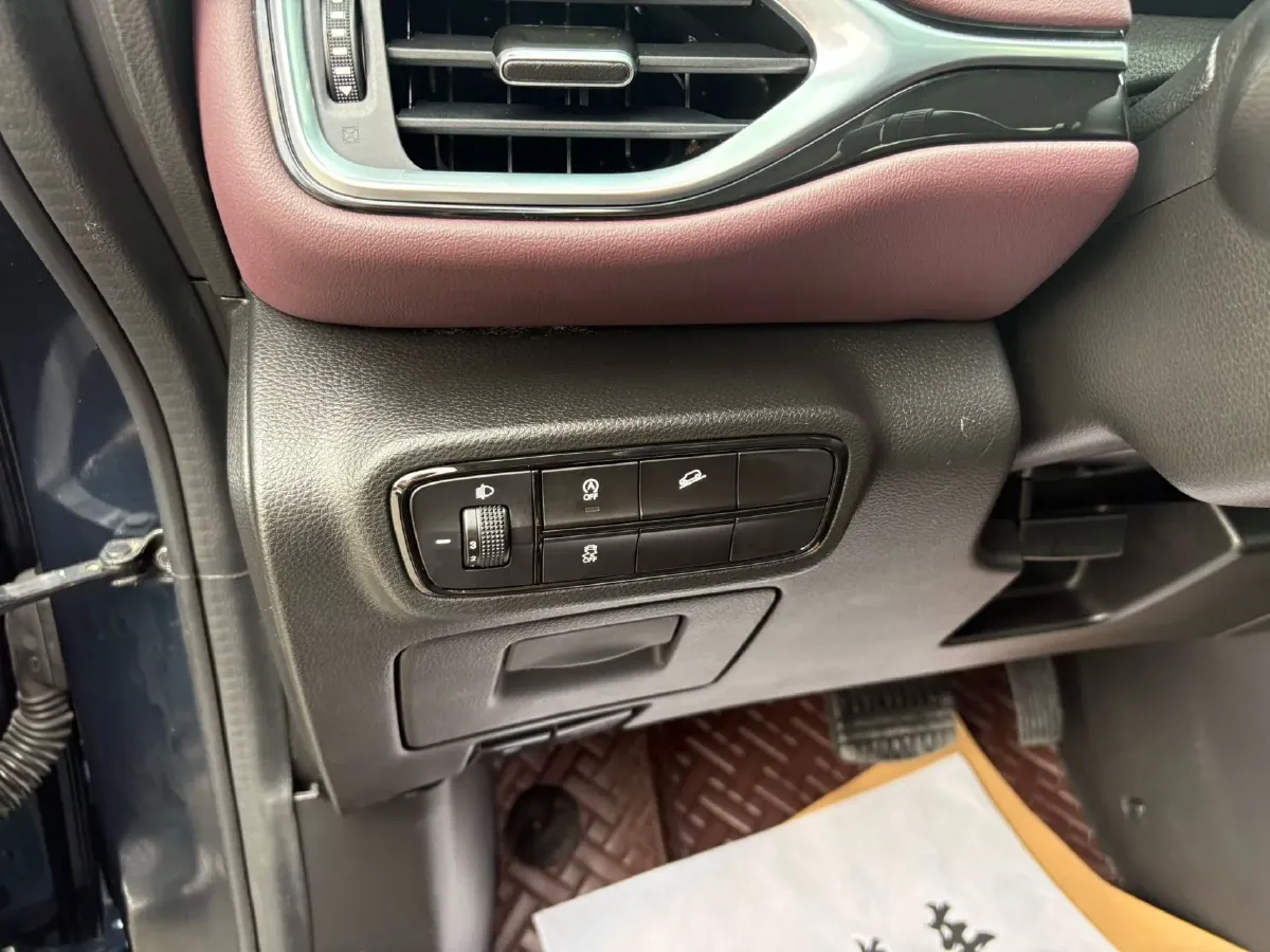 2021 GAC Trumpchi M6 1.5T 169HP L4 6AT,autocango,china used car exporter,china ev exporter,chinese used car exporter,chinese used ev exporter