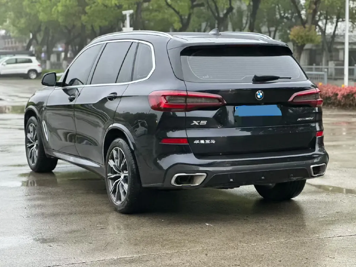 2022 BMW X5 2.0T 245HP L4 8AT,autocango,china used car exporter,china ev exporter,chinese used car exporter,chinese used ev exporter