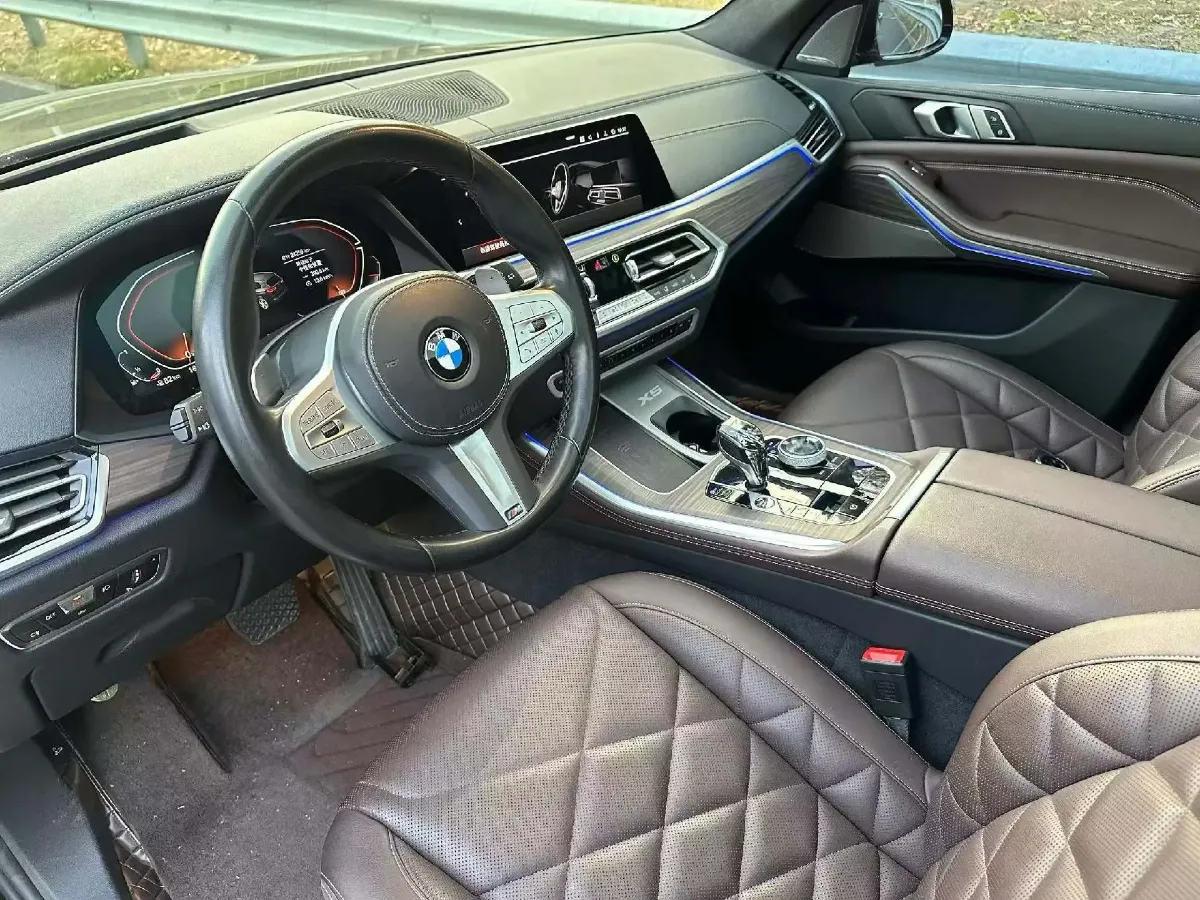 2022 BMW X5 2.0T 245HP L4 8AT,autocango,china used car exporter,china ev exporter,chinese used car exporter,chinese used ev exporter