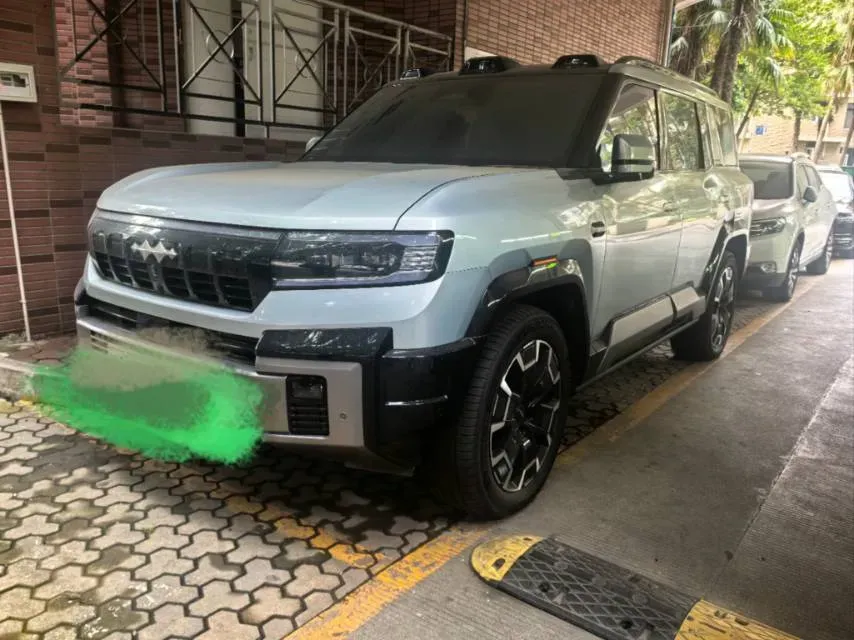 2025 FangChengBao Bao 8 2.0T 245HP L4 E-CVT PHEV 36.8KWH,autocango,china used car exporter,china ev exporter,chinese used car exporter,chinese used ev exporter