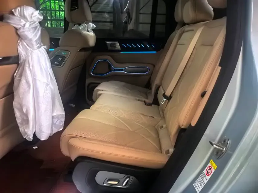 2025 FangChengBao Bao 8 2.0T 245HP L4 E-CVT PHEV 36.8KWH,autocango,china used car exporter,china ev exporter,chinese used car exporter,chinese used ev exporter